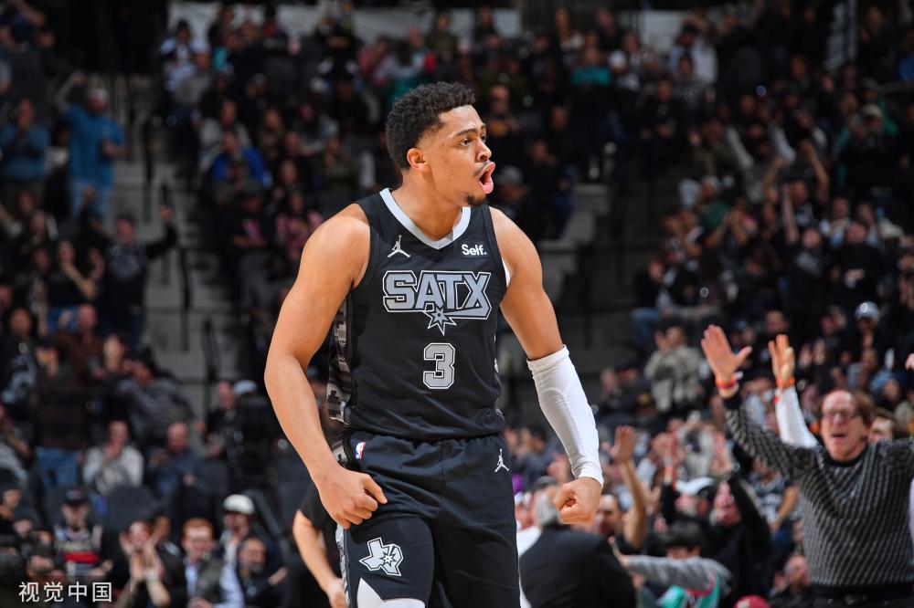 情绪张扬著 情绪张扬著