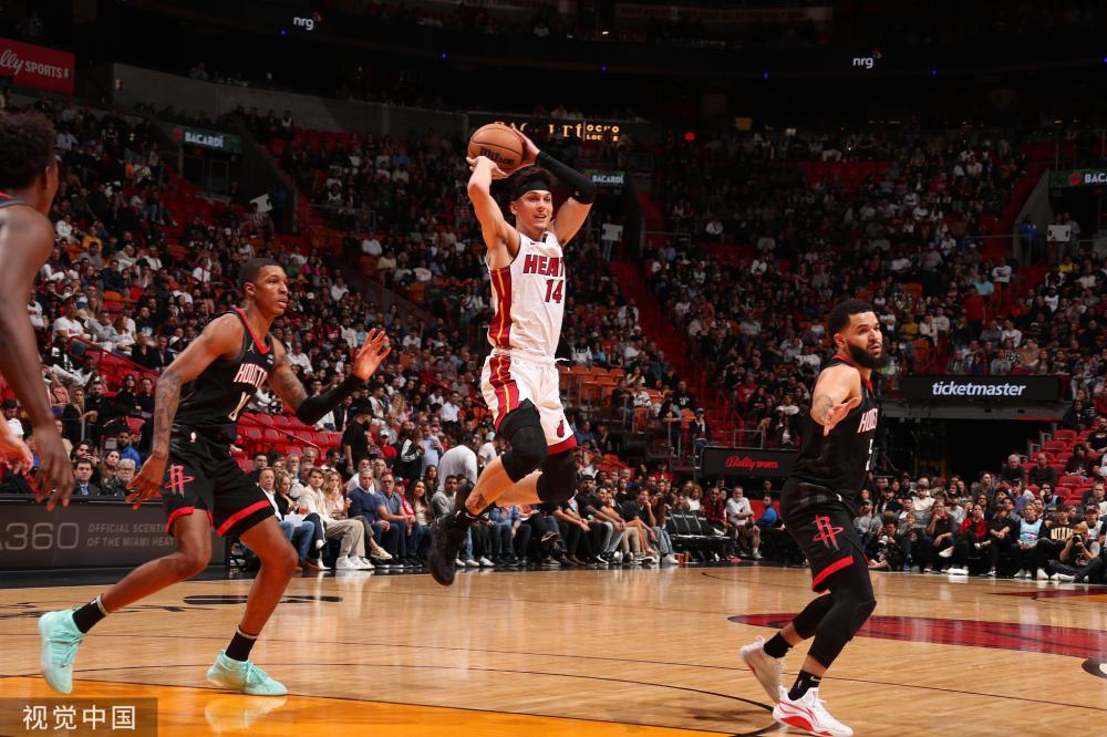 吸引着全球 吸引着全球